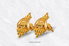 Mandira Gold Culcutti Studs | Sona Sansaar