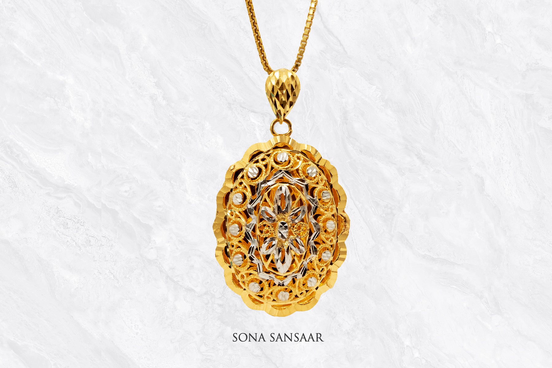 Galaxy Two Toned Gold Filigree Pendant | Sona Sansaar