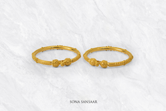 Monarch Gold Bangle Pair | Sona Sansaar
