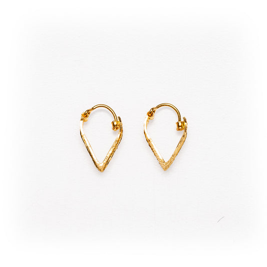 22K Yellow Gold Geometric V-Shape Broad Bali Hoop Earrings | 3.07g High-Purity Solid Gold, Intricate Diamond-Cut Textured Chevron Fine Jewelry