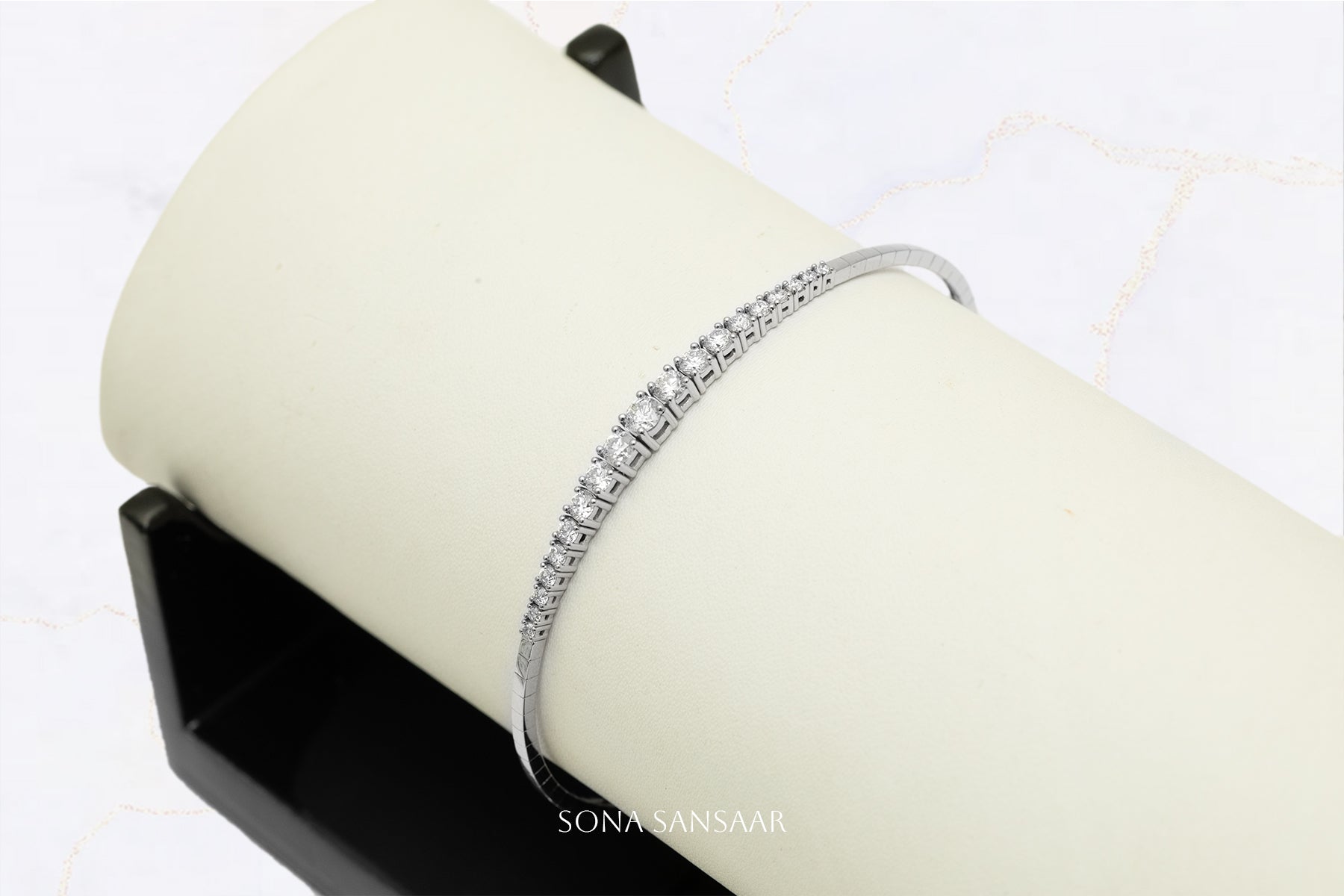 18K Flexi Bangle with Natural Diamonds 2