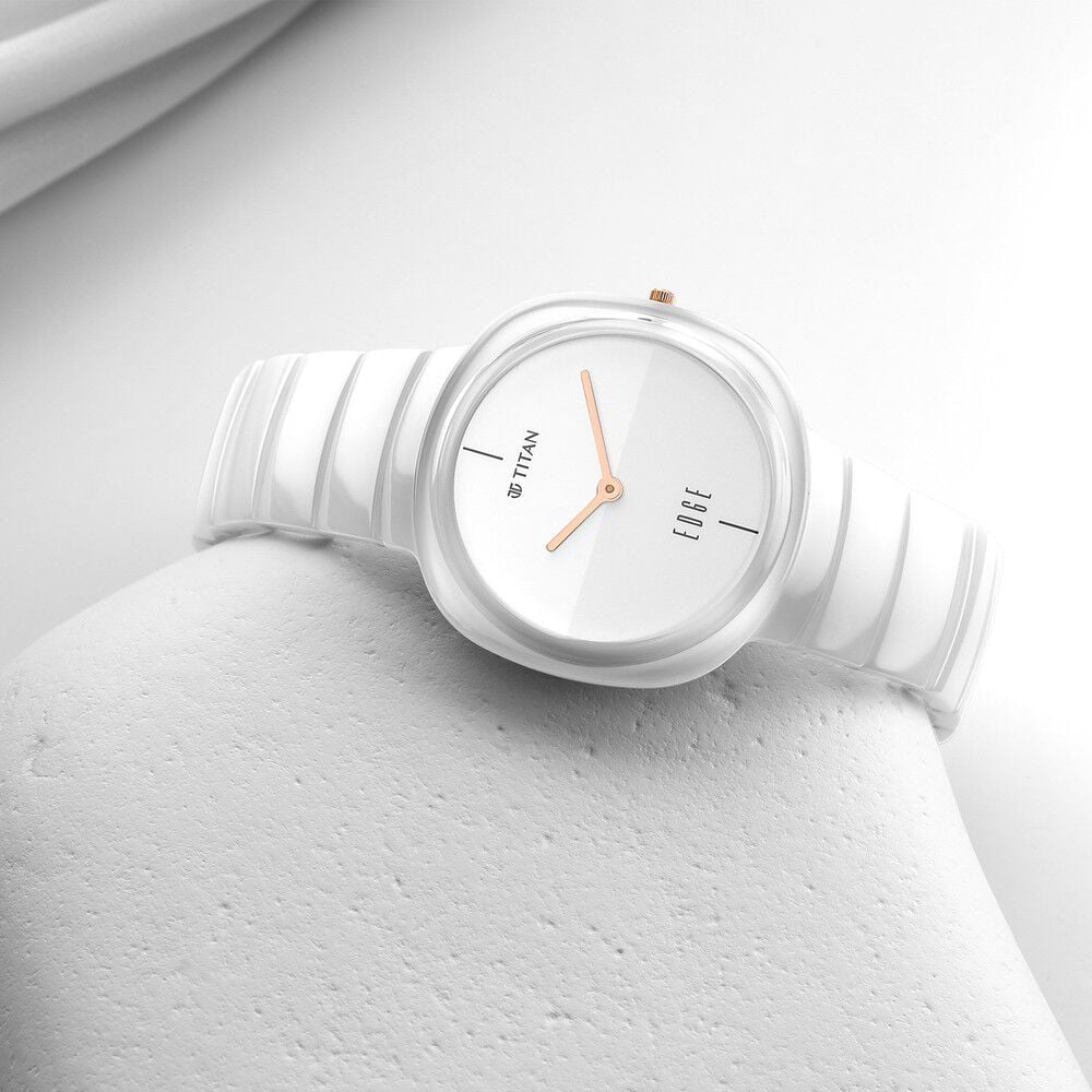 Titan Edge Squircle 1841QC03 front