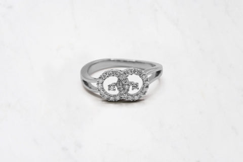 Interlinked White Gold Diamond Ring