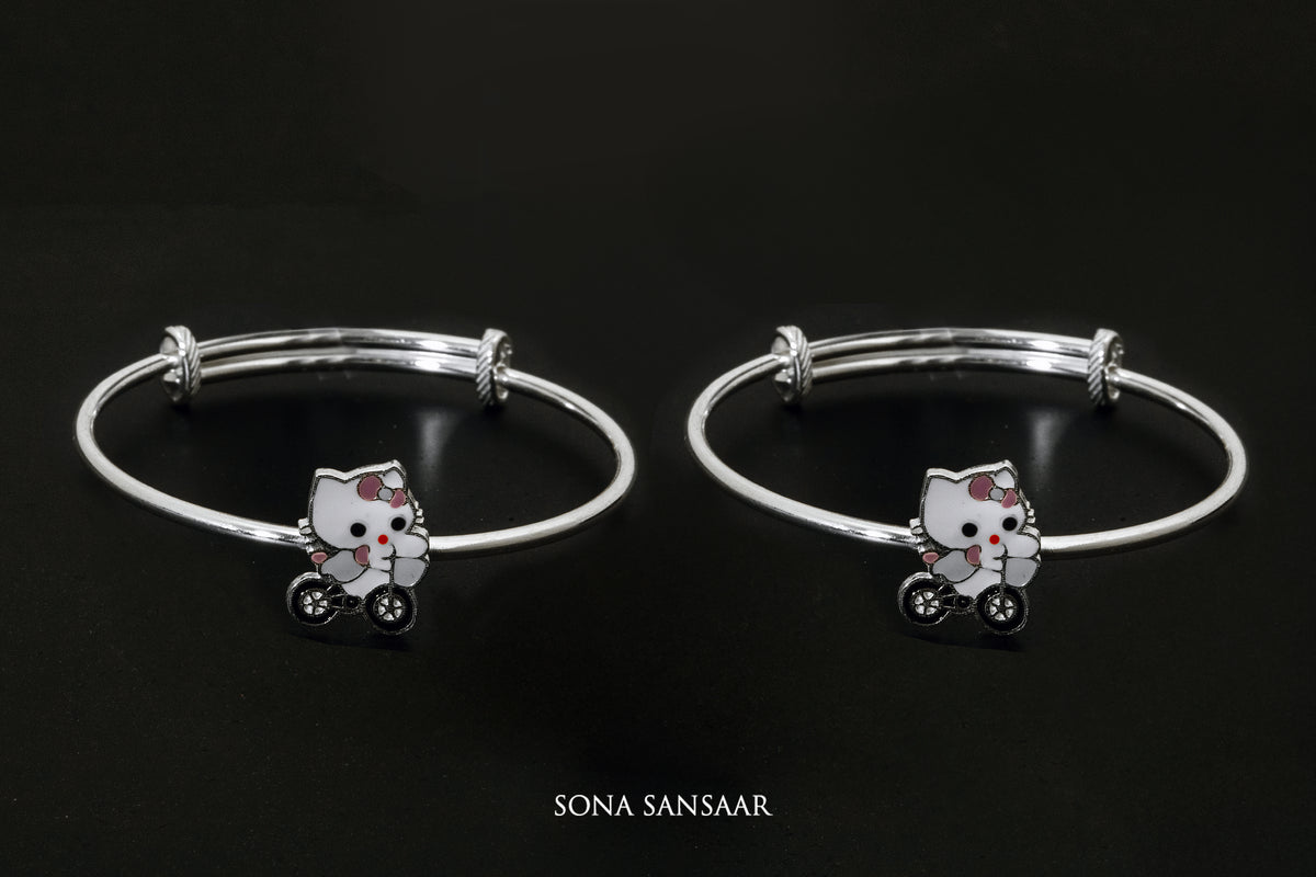 Kitty Wheels Silver Bangle | Sona Sansaar