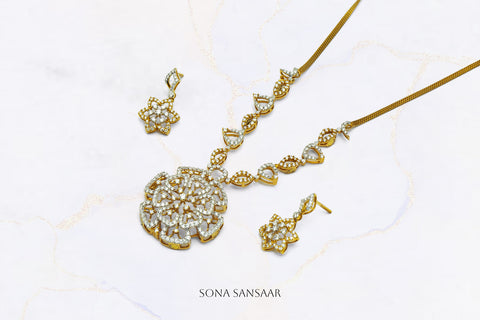 Eternal Flower Diamond Necklace | Sona Sansaar