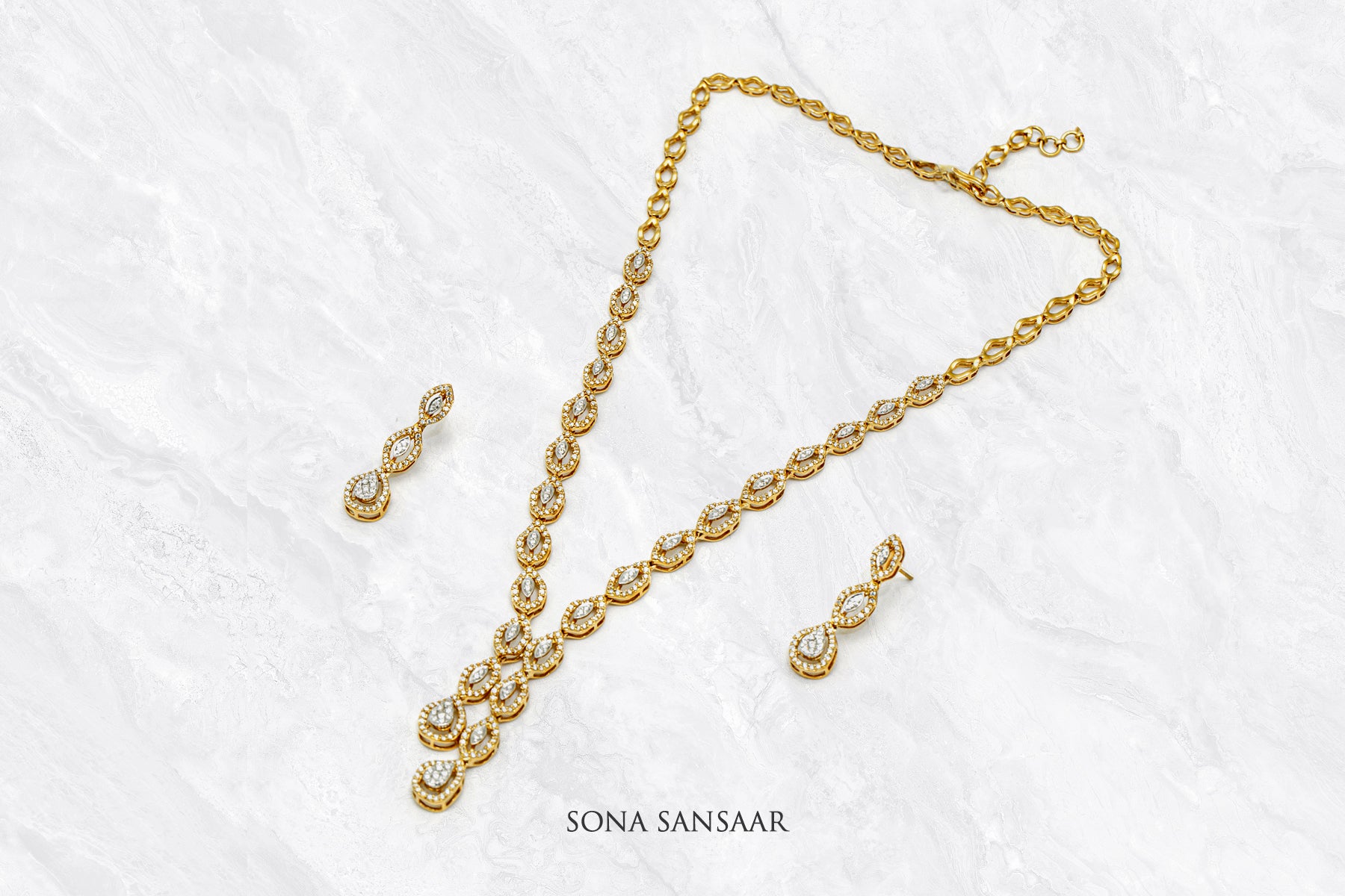 Twinkling Drop Necklace Set | Sona Sansaar