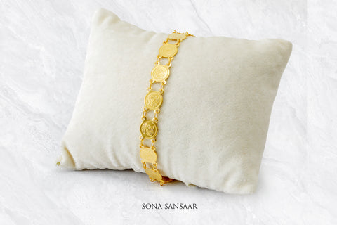 Seal Gold Sovereign Bracelet | Sona Sansaar