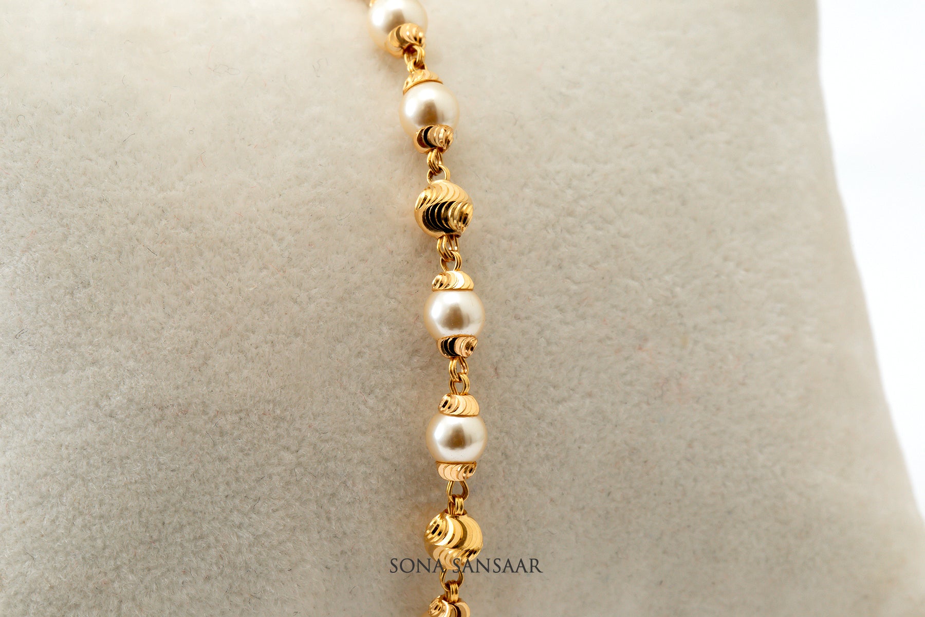 Sereia Gold and Pearl Bracelet | Sona Sansaar