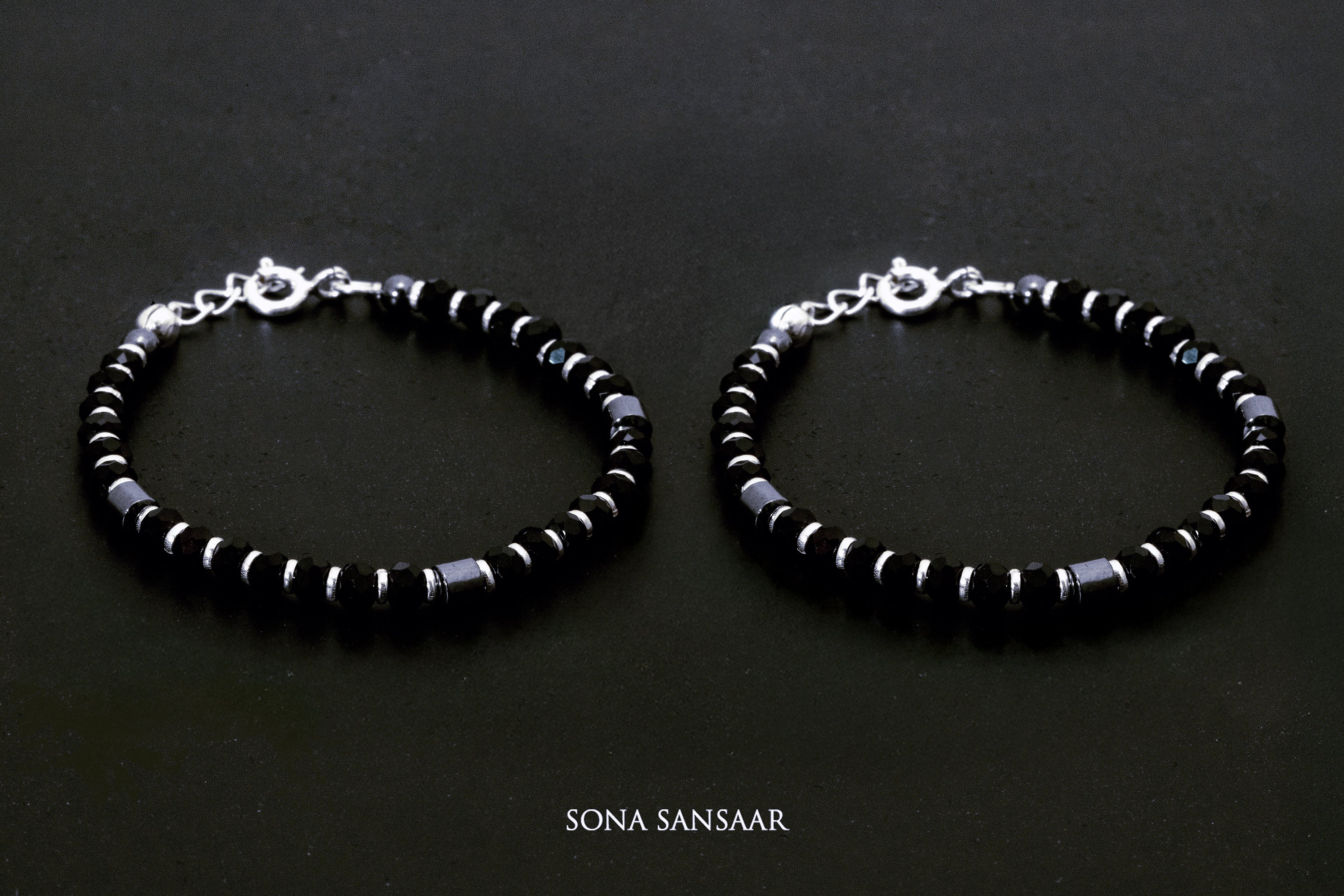 Speck Silver Bangle| Sona Sansaar