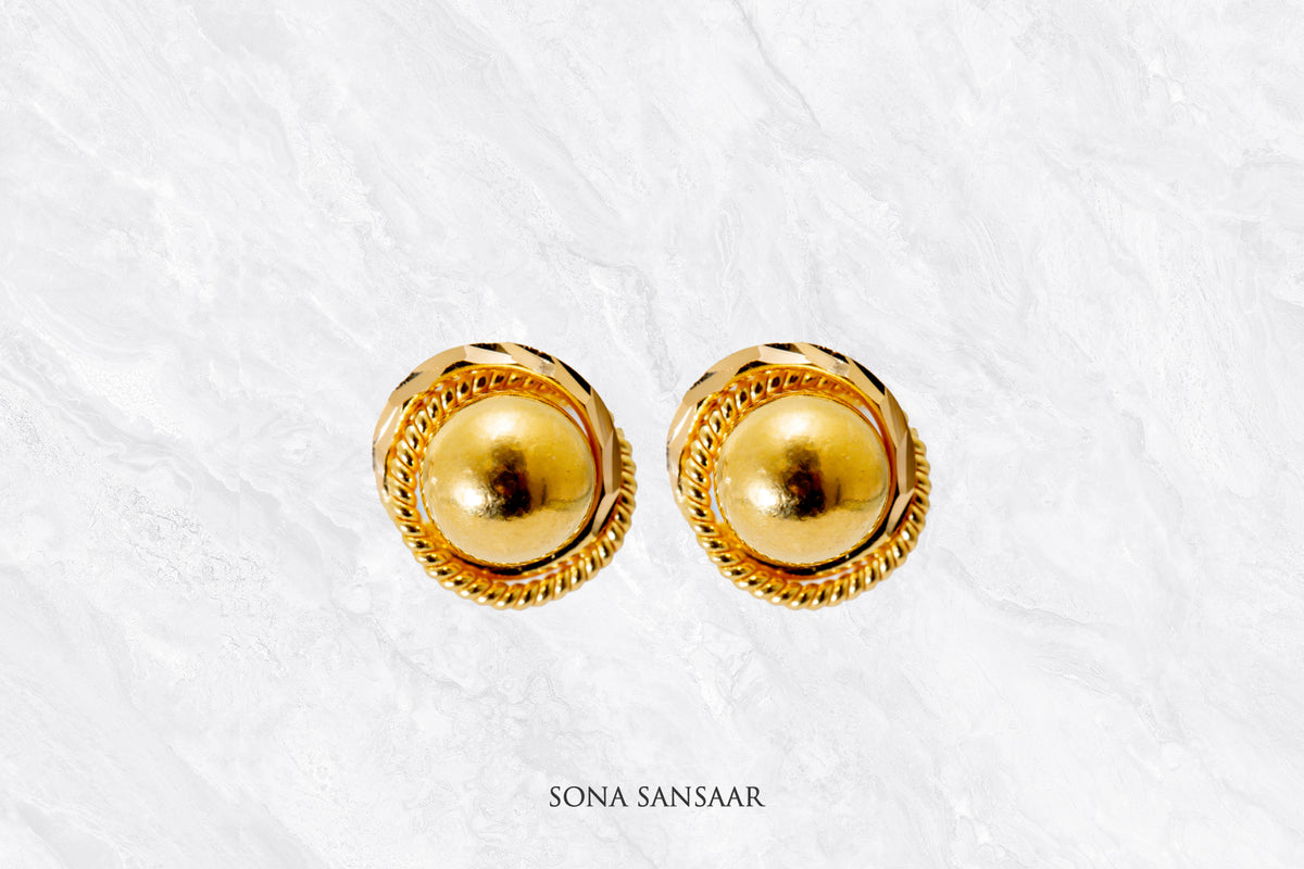 Chakrika Gold Culcutti Studs | Sona Sansaar