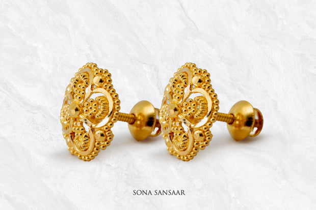 Ruchira Gold Culcutti Studs | Sona Sansaar