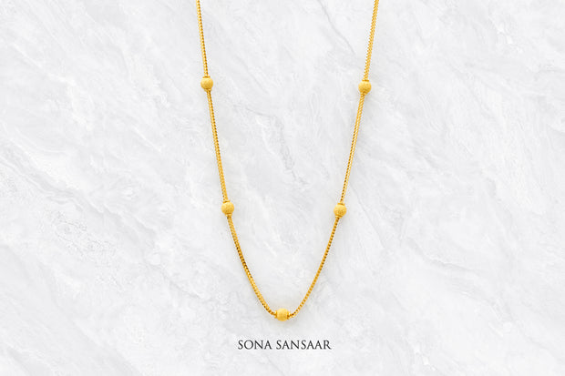 Solo Essence Short Ballmala Necklace | Sona Sansaar