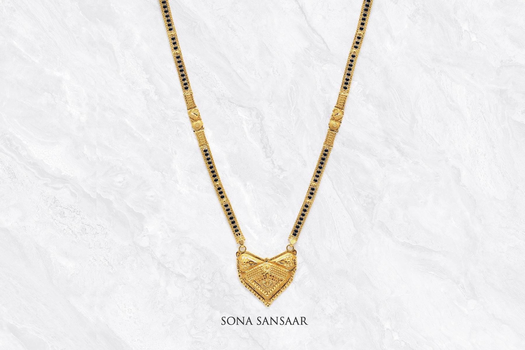 Golden Heart Mangalsutra | Sona Sansaar