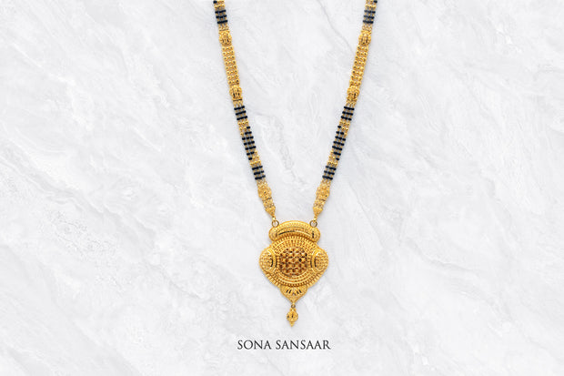 Bloom Calcutti Floral Mangalsutra | Sona Sansaar