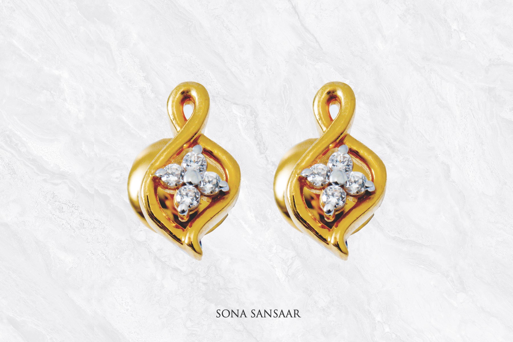 Jyoti Leaf Gold Pendant and Earring Set | Sona Sansaar