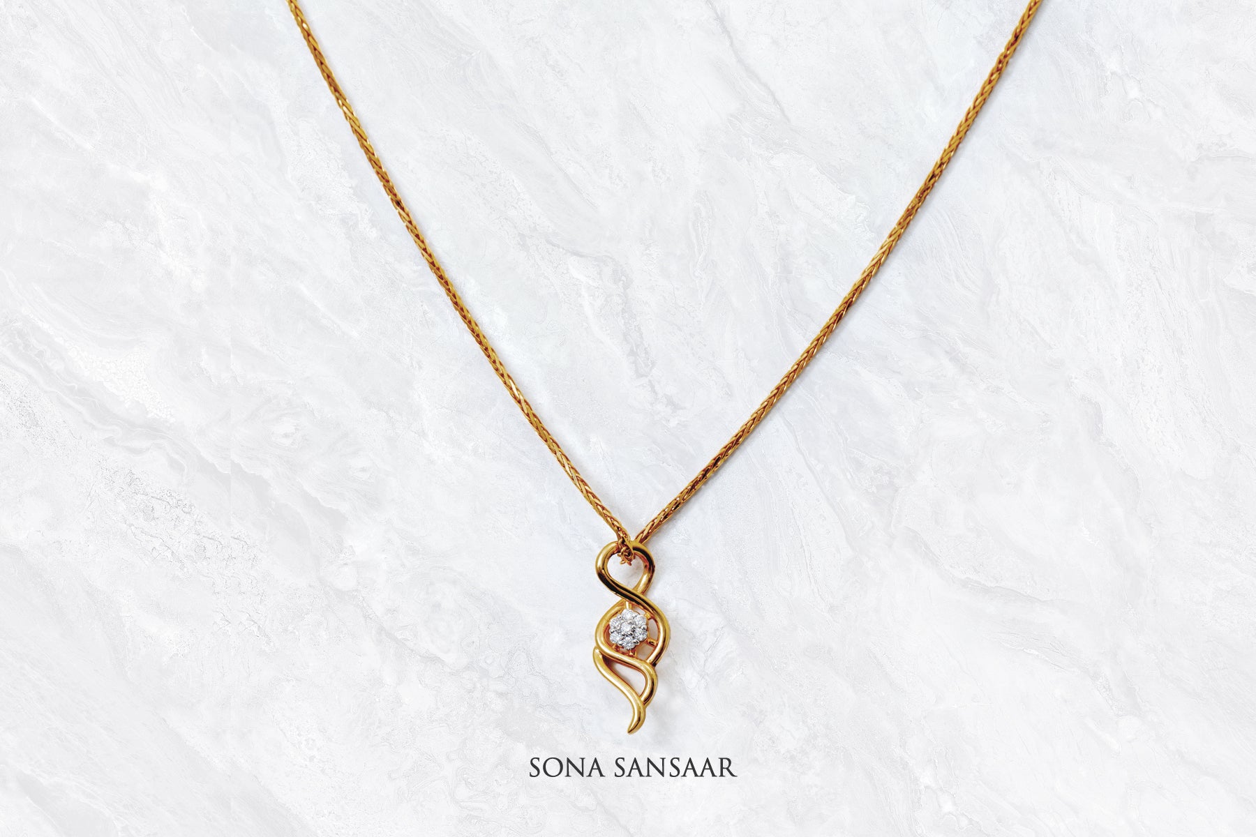 Jyoti Leaf Gold Pendant and Earring Set | Sona Sansaar