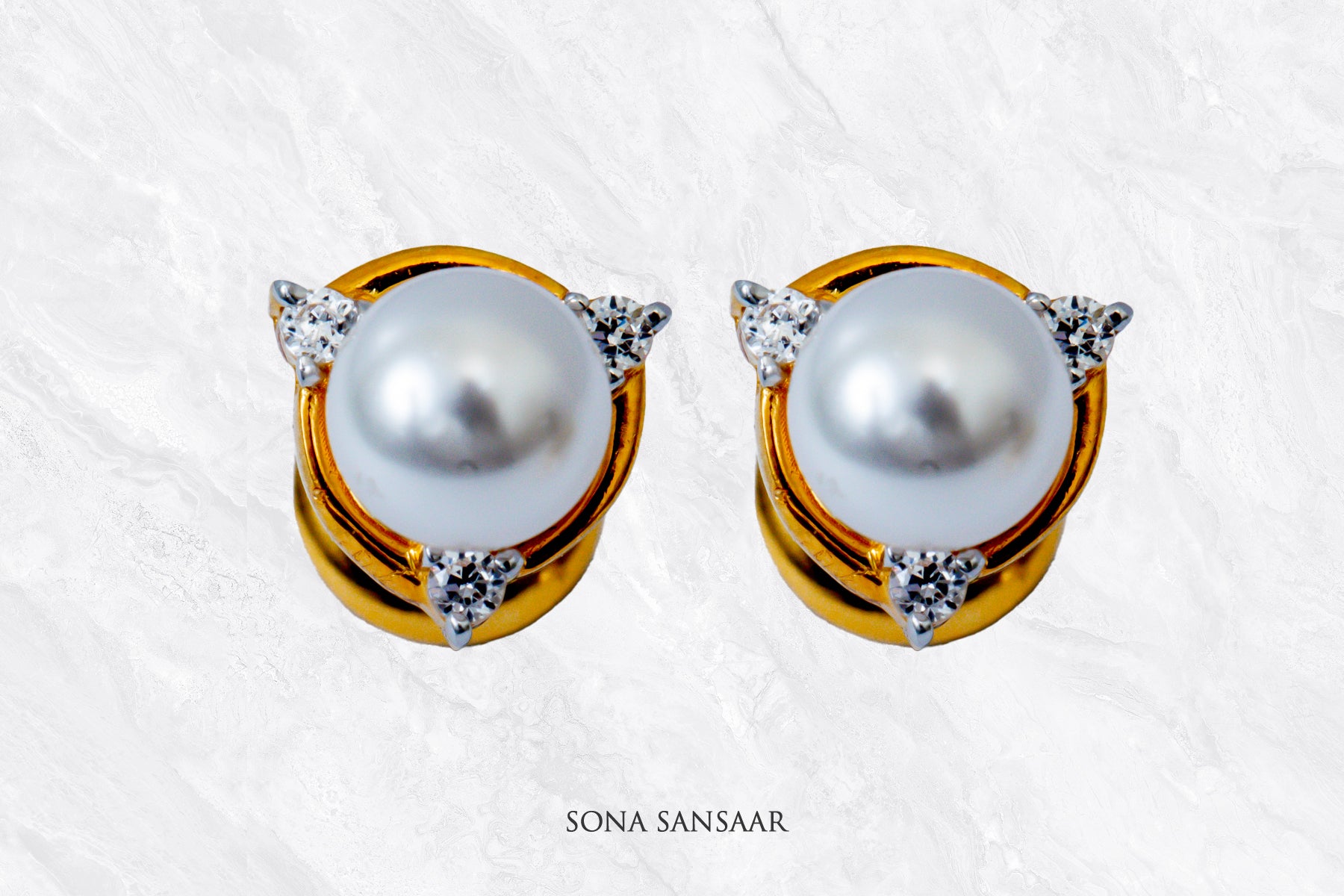 Sitara Pearl Gold Pendant and Earring Set | Sona Sansaar