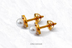 Sitara Pearl Gold Pendant and Earring Set | Sona Sansaar