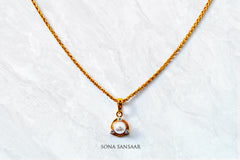 Sitara Pearl Gold Pendant and Earring Set | Sona Sansaar