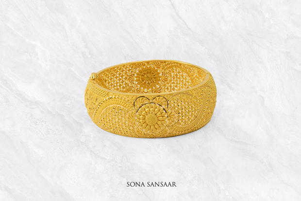 Crest Culcutti Screw Bangle | Sona Sansaar