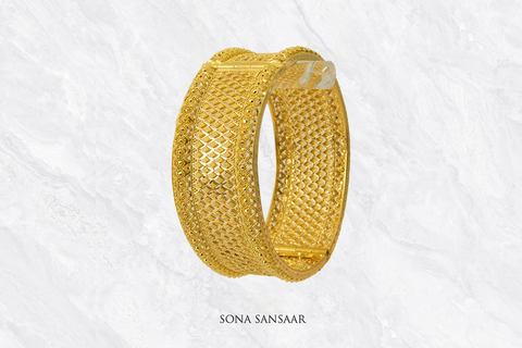 Lace Culcutti Screw Bangle | Sona Sansaar