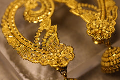 Kaan Baali Jhumka Gold Earrings