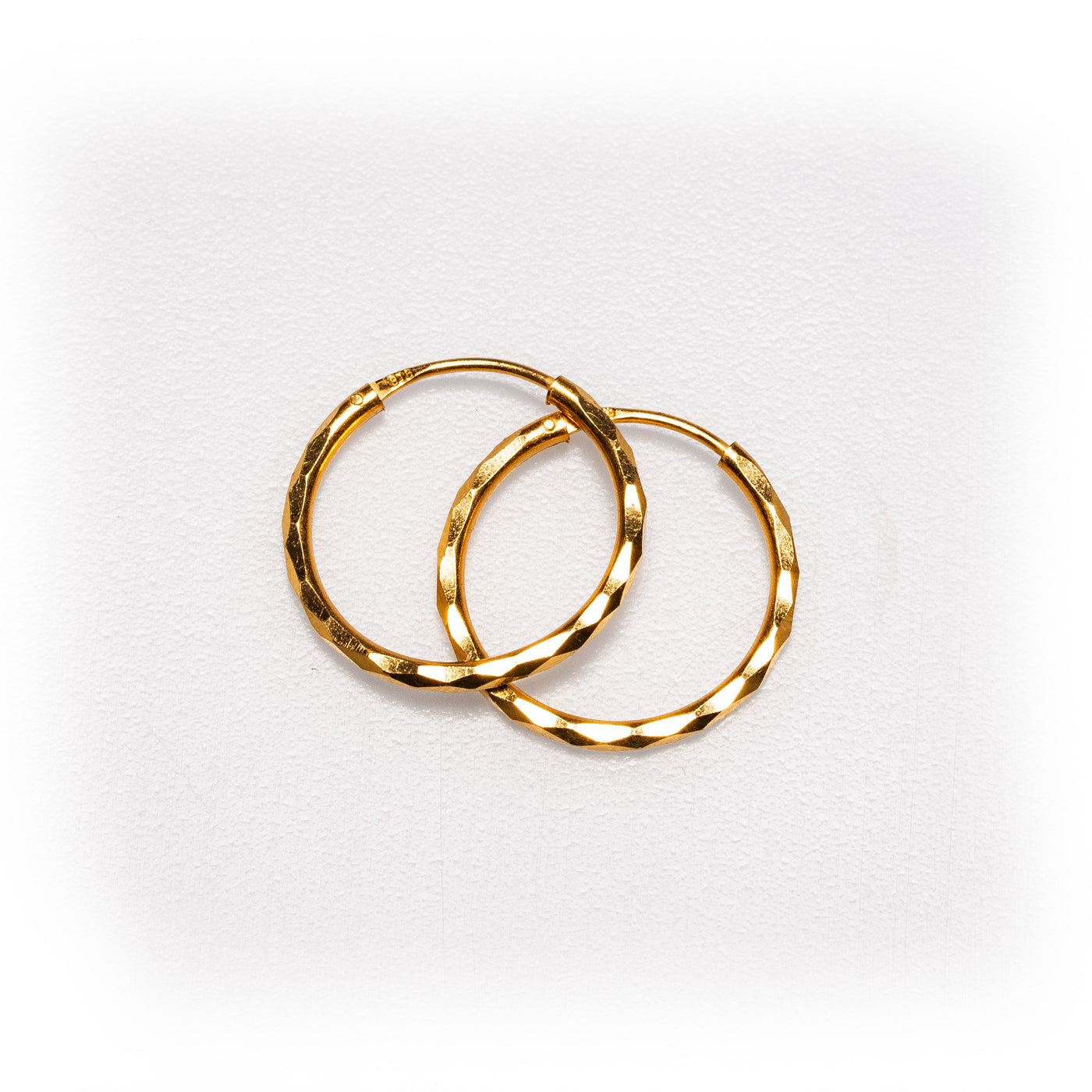 Classic 22K Yellow Gold Diamond-Cut Multi-Faceted Hoop Earrings | 2.32g High-Purity Solid Plain Gold, Timeless Sparkling Everyday Fine Jewelry