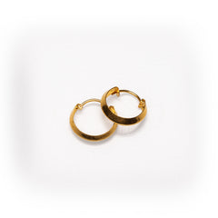Classic 18K Yellow Gold Knife-Edge Small Hoop Earrings | 2.55g Solid High-Polish Gold, Minimalist Plain Daily Huggie Fine Jewelry