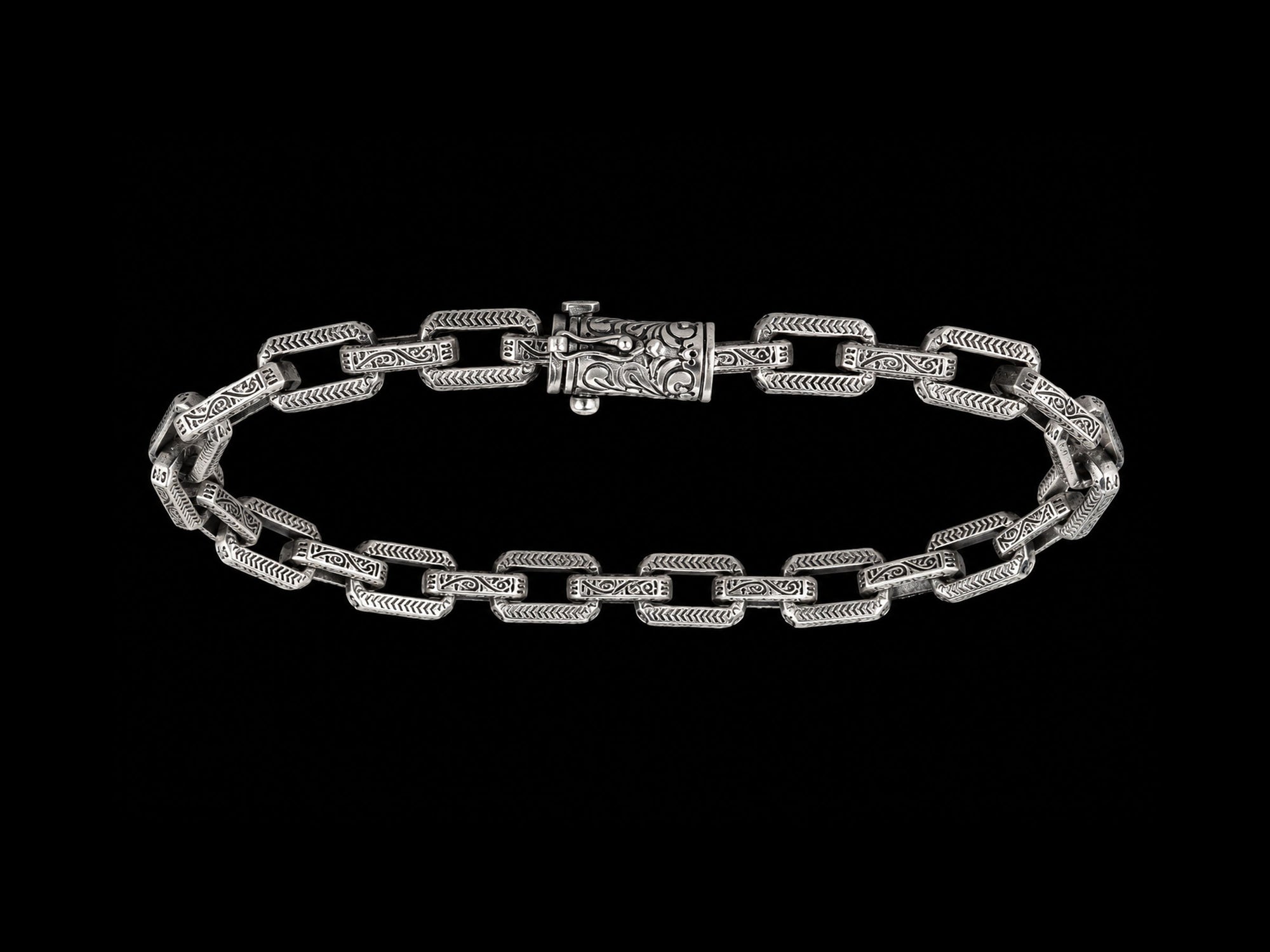 The Vanguard Heavy Sterling Silver Men's Bracelet – Four-Sided Boxed Byzantine Weave