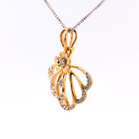 Luxury 18K Yellow and White Gold Scalloped Floral Shell Diamond Pendant | 0.12 CT Brilliant VS-GH Accent Diamonds, 24 Hand-Set Stones, Two-Tone Botanical Fine Jewelry