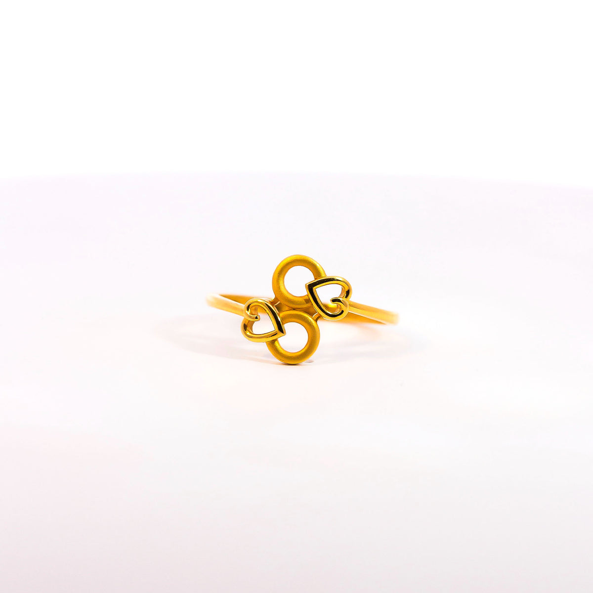 Romantic 22K Yellow Gold Interlocking Heart & Circle Ring | 2.23g High-Purity Solid Gold, Elegant Ladies Fancy Geometric Love Statement Fine Jewelry