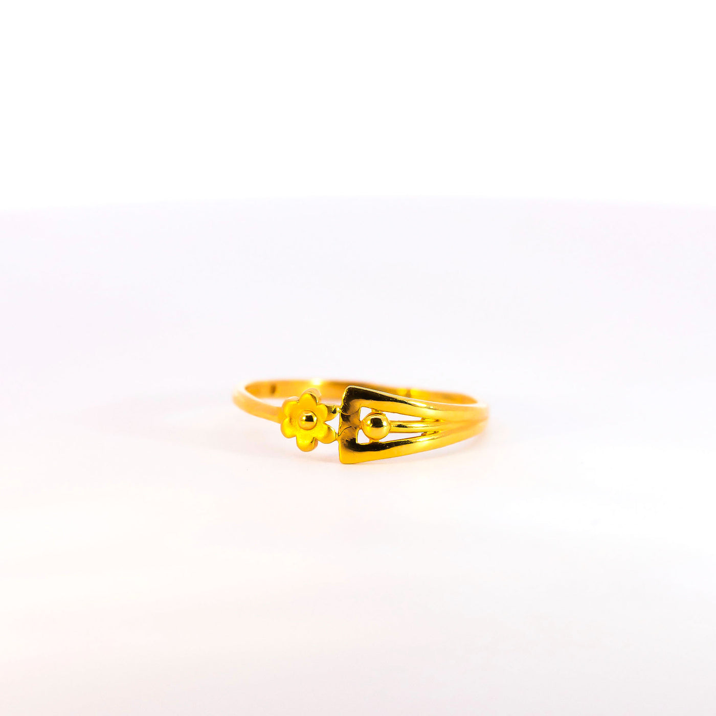 Charming 22K Yellow Gold Floral Open-Bypass Ring | 1.42g High-Purity Solid Gold, Delicate Ladies Fancy Geometric Statement Fine Jewelry