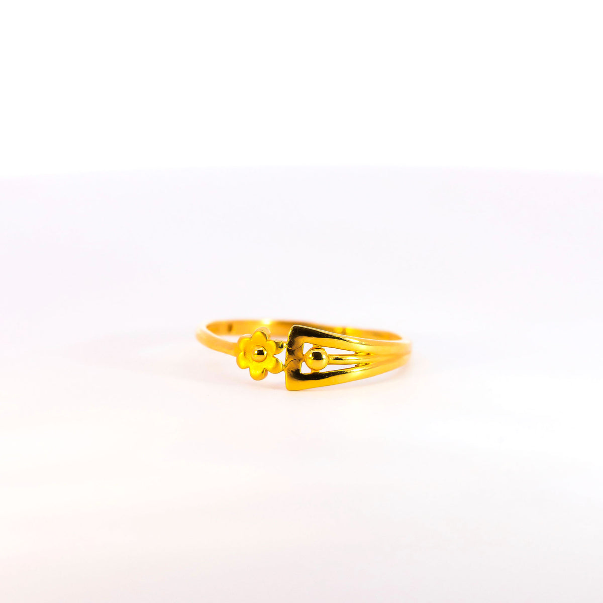 Charming 22K Yellow Gold Floral Open-Bypass Ring | 1.42g High-Purity Solid Gold, Delicate Ladies Fancy Geometric Statement Fine Jewelry