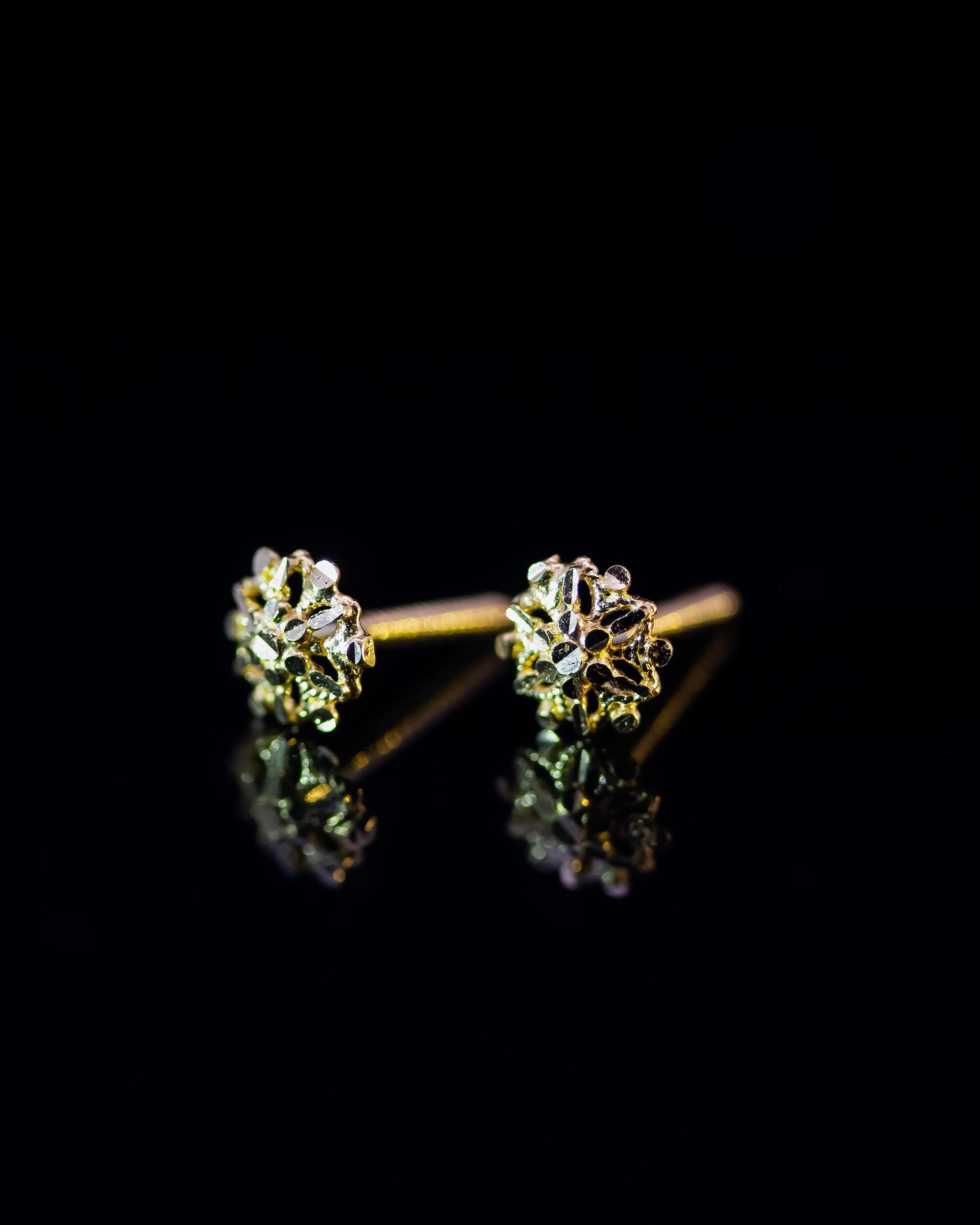 22K Gold Flower Stud Earrings | Dainty Yellow Gold Floral Studs NZ