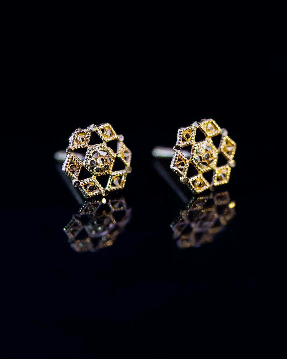 22K Gold Fancy Stud Earrings | Geometric Yellow Gold Filigree Studs NZ