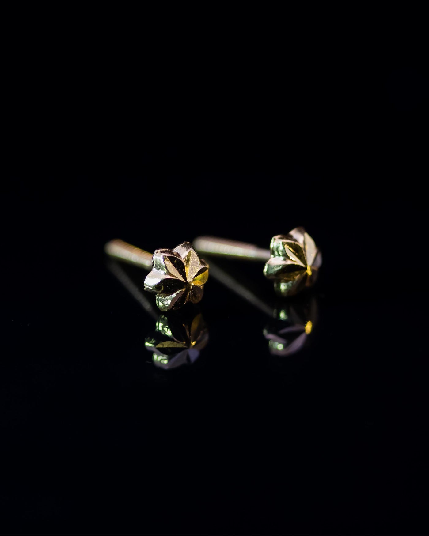 22K Gold Small Fancy Stud Earrings | Dainty Yellow Gold Starburst Studs NZ